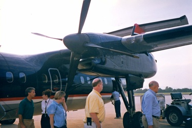 Passengers exit N911HA in Charlottesville [02]