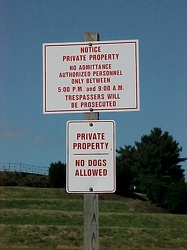 Private property signage at George Washington Masonic National Memorial