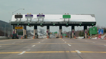 Delaware River toll plaza on Interstate 78