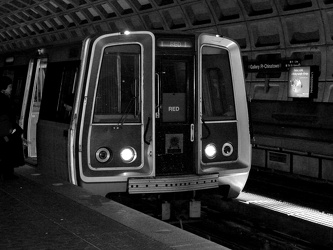 1000-Series train at Gallery Place-Chinatown station