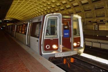 Blue Line train arrives at McPherson Square station