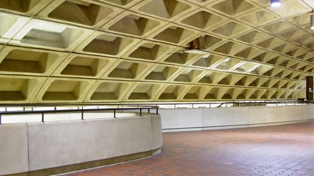 L'Enfant Plaza Maryland Avenue mezzanine [01]