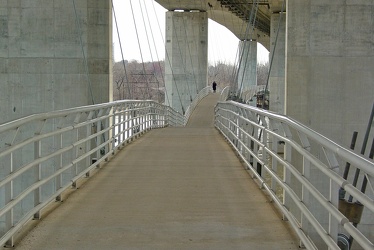 Pedestrian bridge to Belle Isle [01]