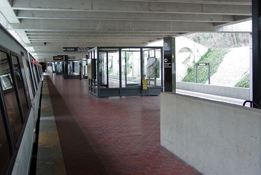 Platform at Huntington station