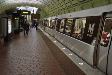 Columbia Heights station