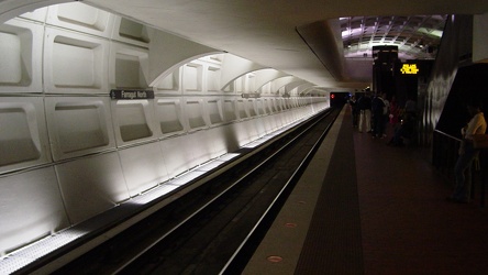 Farragut North station [02]