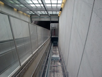 Funicular elevator at Huntington [01]