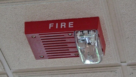 Simplex fire alarm horn/strobe in Warren Hall [01]