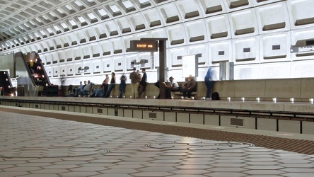 Ballston station late at night [04]