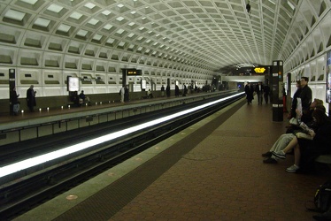 McPherson Square station [01]