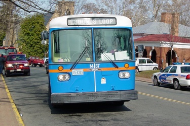 UTS bus 1437 on McCormick Road