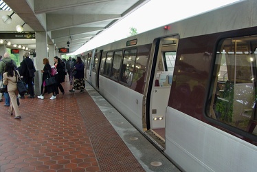 Train at Greenbelt station