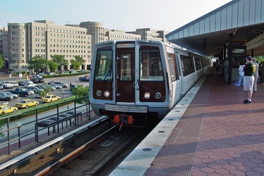 Blue Line train at King Street station