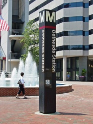 Bethesda Metro station entrance pylon [03]