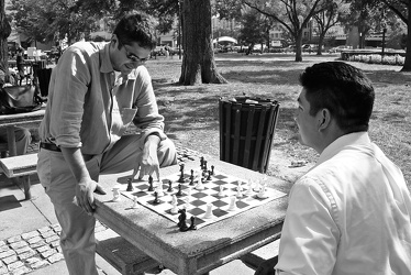 Chess match in Dupont Circle [01]