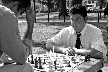 Chess match in Dupont Circle [04]