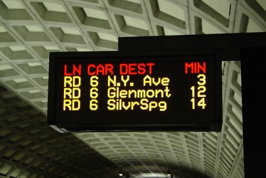 PIDS screen at Dupont Circle