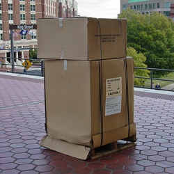 New trash can at King Street station