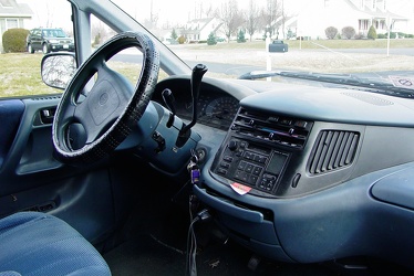 1991 Toyota Previa LE [02]