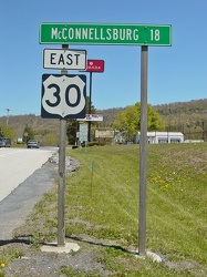 Mileage sign on US 30 in Breezewood [01]