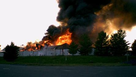 Burning of Waynesboro Outlet Village Building 7 [02]