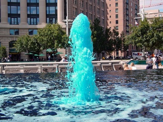 Navy Memorial, running blue [02]