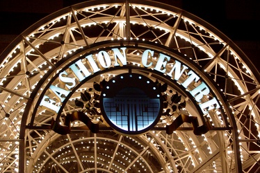 Signage over entrance to Pentagon City Mall [02]