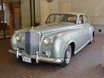 Bentley S2 at Fairmont Hotel