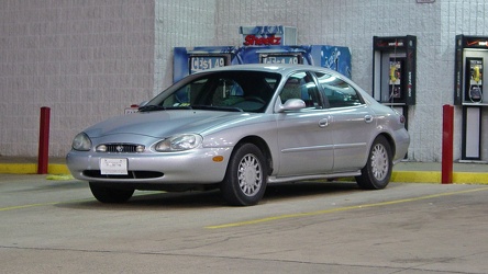 Third-generation Mercury Sable