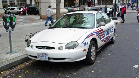 Metropolitan Police car on 11th Street NW