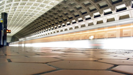 Pentagon City station, November 2006 [04]