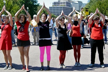 September 15, 2007 anti-war march [07]