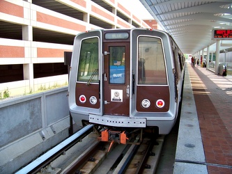 1000-Series car at Largo Town Center