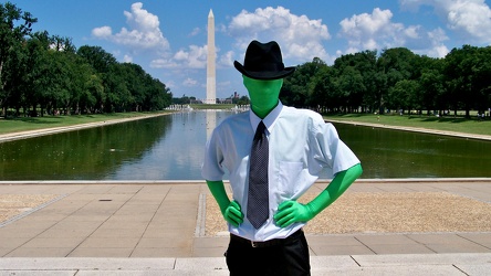 Zentai in front of the Washington Monument