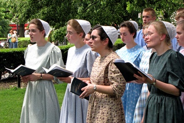 Mennonite choir in Dupont Circle [04]