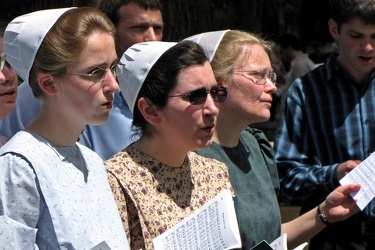 Mennonite choir in Dupont Circle [02]