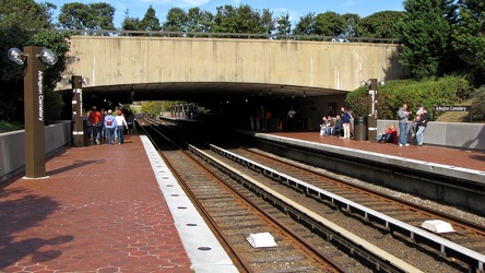 Arlington Cemetery station [02]