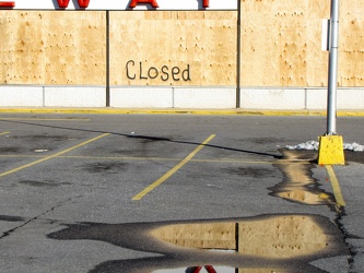 Abandoned Safeway store [12]