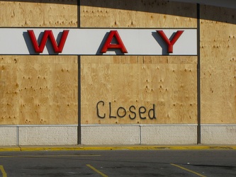 Abandoned Safeway store [06]