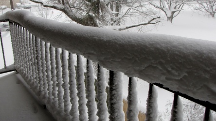 Balcony railing during Snowmageddon [04]