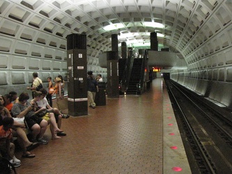 Platform at Eastern Market station [01]