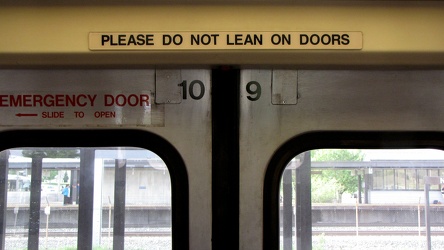 Door 9/10 on 1000-Series car