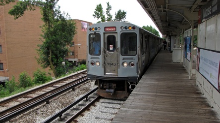 CTA Red Line train arriving at Morse