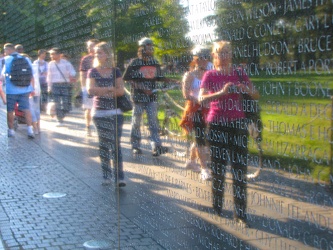 The Vietnam Veterans Memorial [09]