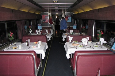 Amtrak Superliner dining car [02]