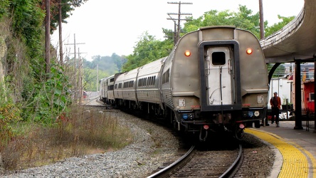 Westbound Cardinal train departs Staunton