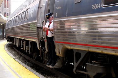 Westbound Cardinal train in Staunton, Virginia [03]