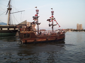 Pirate ship Fearless [04]