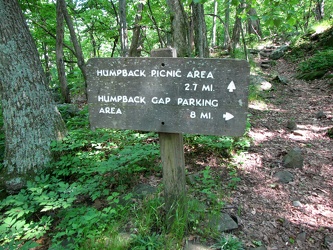 Directional sign near Humpback Rock overlook