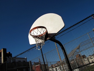 Basketball goal at Stead Park [02]